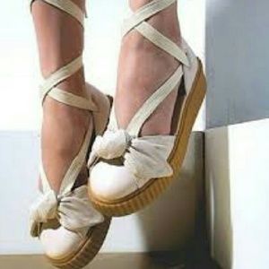 Fenty puma shoes nwb lace up sneakers